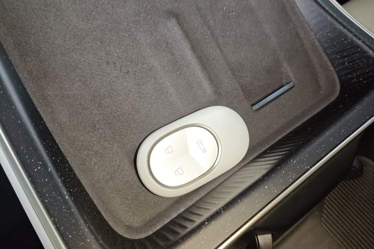 Used Nio ET5T 2025 75 kWh Touring