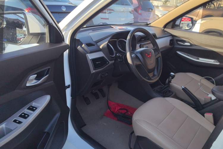 Used Wuling Hongguang 2021 1.5L Facelifted S Comfort Version with Electric Power Steering LAR
