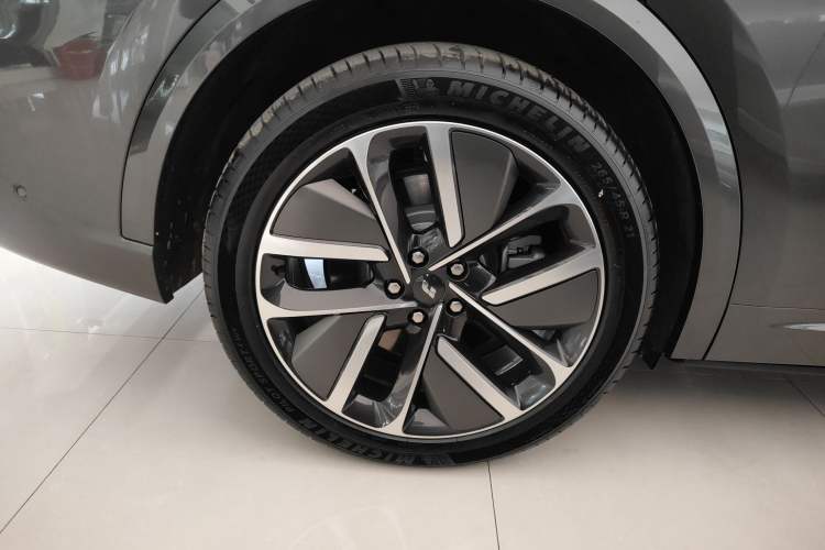 Used Li Auto L9 2024 Ultra Model
