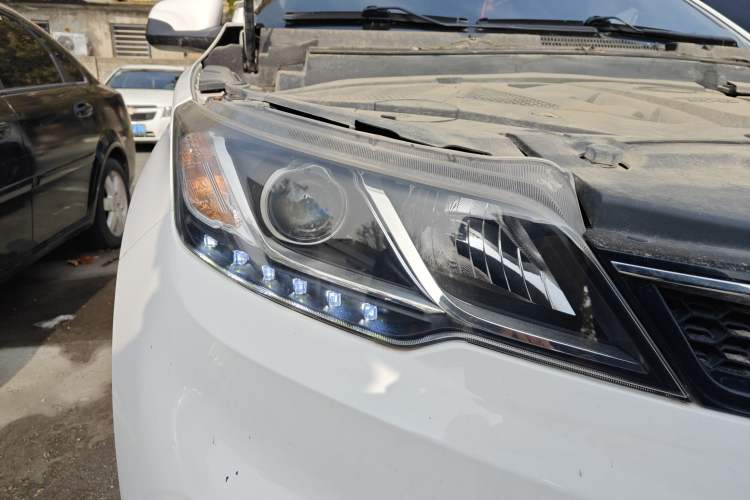 Used Soueast DX3 2018 1.5L Manual Luxury Model
