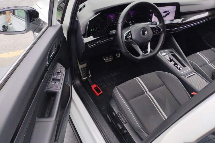 Used Volkswagen Golf 2021 280TSI DSG R-Line
