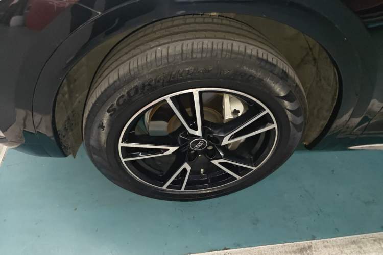 Used Audi Q5L 2021 40 TFSI Fashion Dynamic Model
