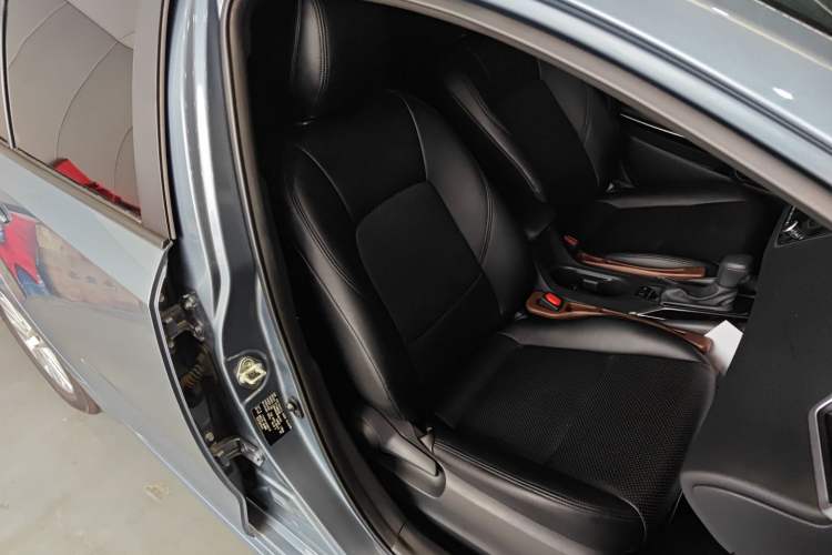 Used Toyota Corolla 2023 1.8L Smart Electric Hybrid Dual-Motor Pioneer Edition