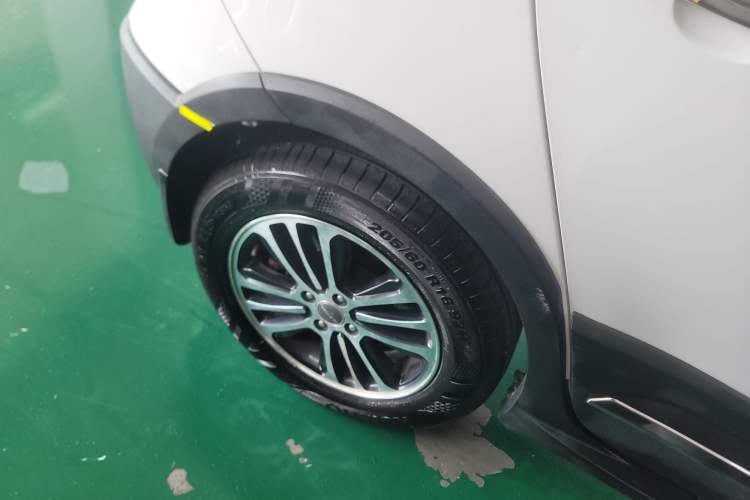 Used Haval H1 2016 Blue Label 1.5L AMT Luxury Model
