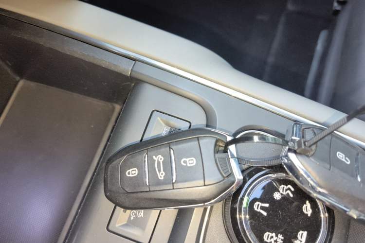 Used Citroen C5 AIRCROSS 2017 380THP Luxury Version
