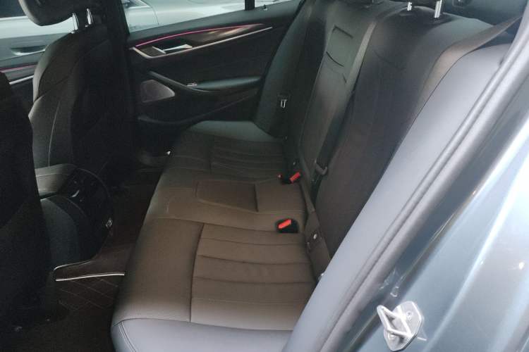 Used BMW 5 Series 2022 525i M Sport Package
