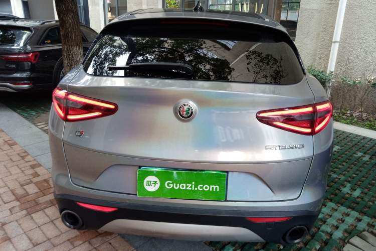 Used Alfa Romeo Stelvio 2017 2.0T 200HP Elite Edition
