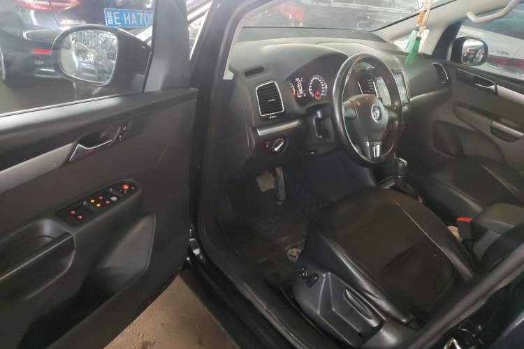 Used Volkswagen Sharan 2014 2.0 TSI Standard Model
