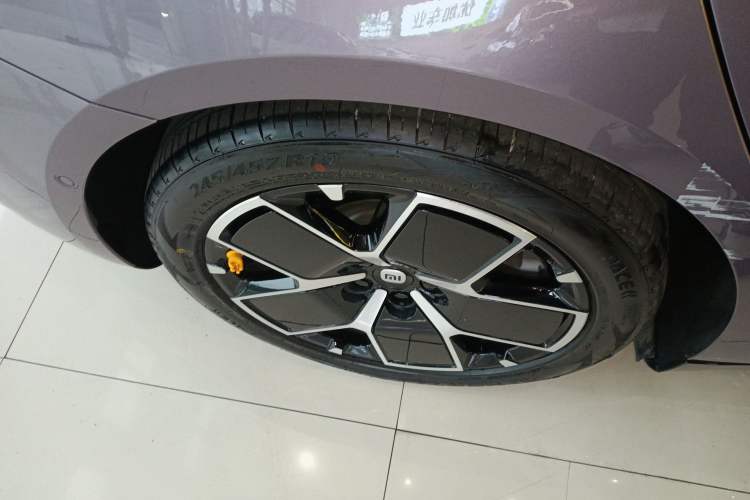 Used  SU7 2024 Rear-Drive Long-Range Intelligent Driving Version