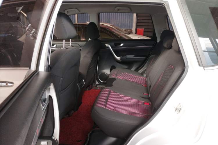 Used Haval M6 2018 Revised Version 1.5T DCT Two-Wheel Drive Urban Style
