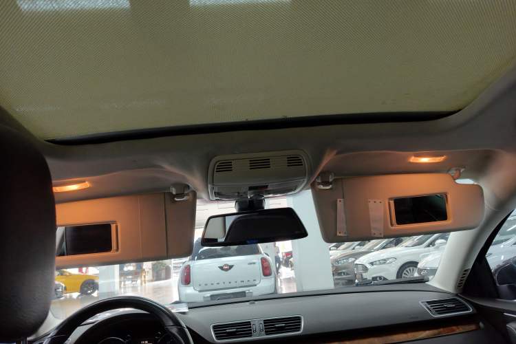 Used Volkswagen Magotan 2012 Travel Edition 2.0 TSI Comfort Version
