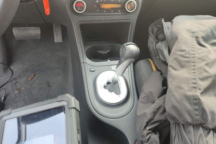 Used MG 3SW 2015 1.5L AMT Elite Version
