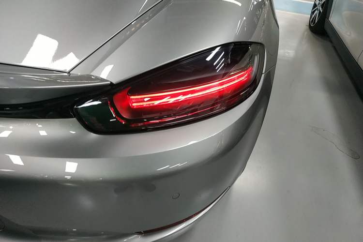 Used Porsche 718 2022 Spyder 2.0T
