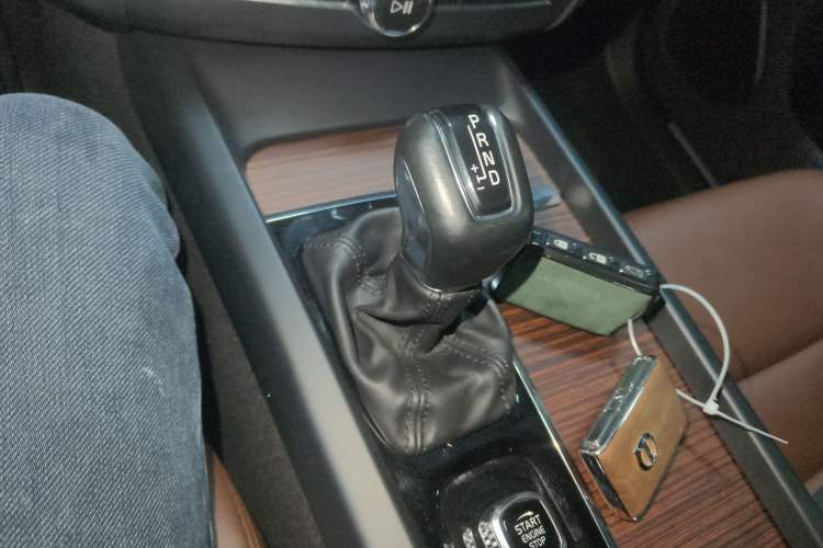 Used Volvo XC60 2021 T5 4x4 Smart Luxury Edition
