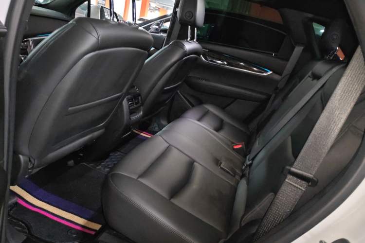 Used Cadillac XT5 2018 28E Four-Wheel Drive Tech Version