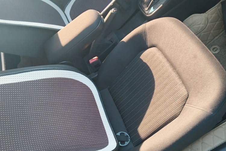 Used Volkswagen Jetta 2015 1.6L Automatic Comfort Model
