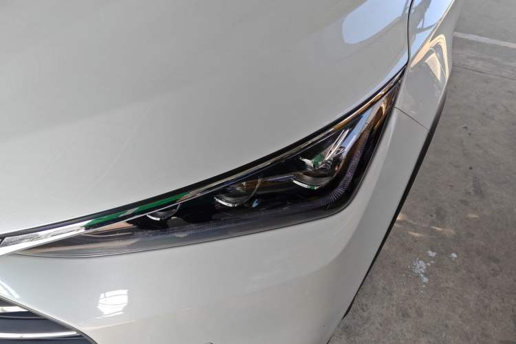 Used BYD Tang 2019 2.0T Automatic SmartConnect Luxury Edition 5 Seats China VI Standard
