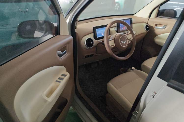 Used Wuling Hongguang MINIEV 2025 Four-Door Version Premium Edition