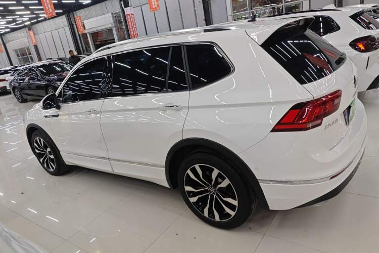 Used Volkswagen Tiguan L 2021 330TSI Automatic Two-Wheel Drive R-Line Enhanced Edition