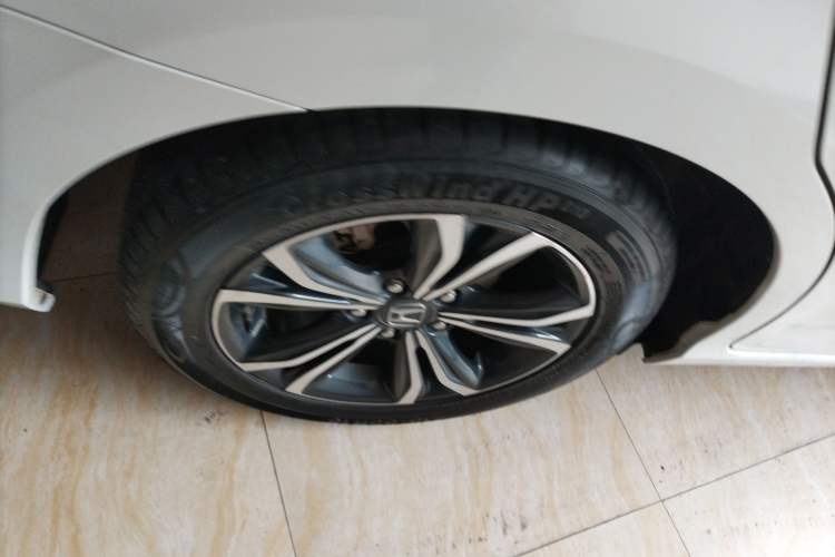 Used Honda Envix 2022 180TURBO CVT Comfort Version
