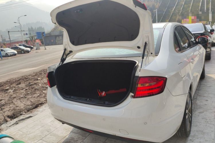 Used Chery Arrizo 7 2016 1.5T Manual ZhiShang Edition
