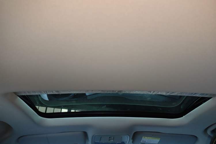 Used Roewe i5 2021 1.5L Manual Diamond Edition