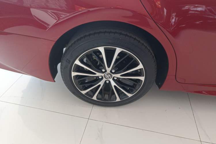 Used Toyota Camry 2019 2.5S FENGSHANG Version China VI Standard
