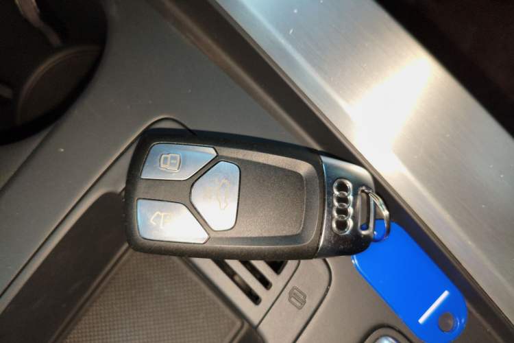 Used Audi A4L 2022 40 TFSI Luxury Dynamic Model
