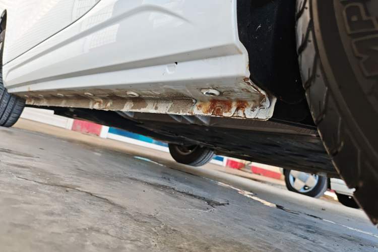 Used Roewe Clever 2021 302 km New Four-Seater Super-Efficient Version
