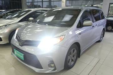 Used Toyota Sienna 2018 3.5L Two-Wheel Drive SE U.S. Specification