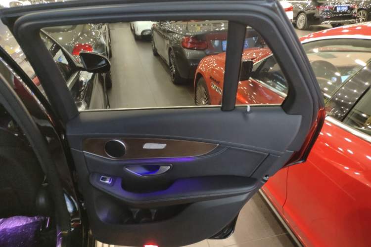 Used Mercedes-Benz GLC 2020 GLC 260 L 4MATIC Luxury Model
