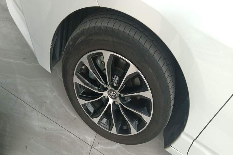 Used Toyota Avalon 2023 2.0L Premium Edition