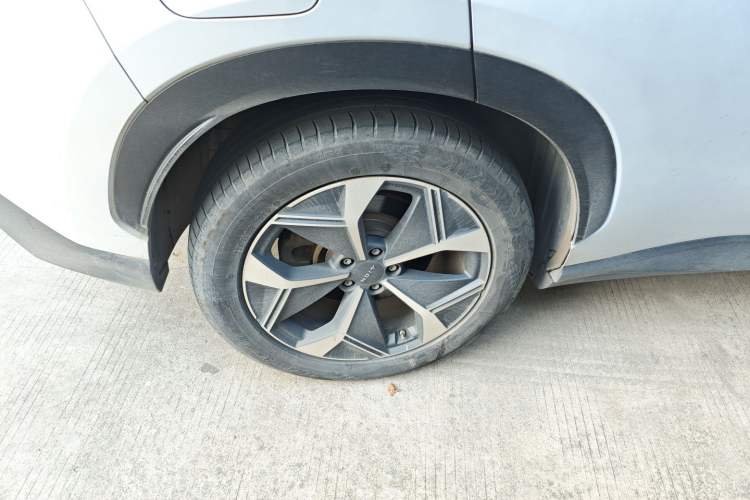 Used AION V 2024 Plus 70 Star Edition Lithium Iron Phosphate
