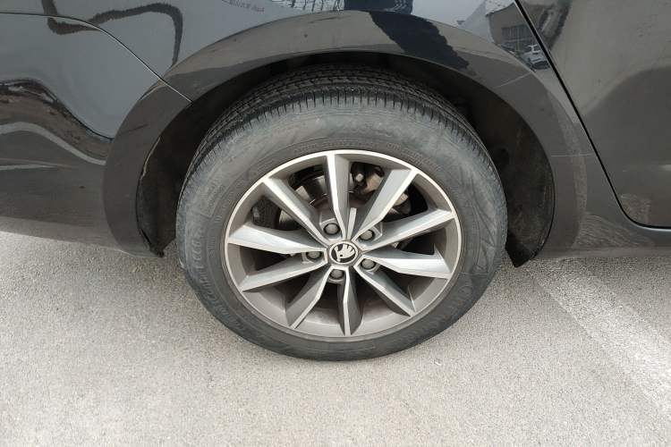 Used Skoda Octavia 2017 1.6L Automatic Chuanxing Edition
