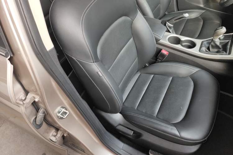 Used Geely Auto Emgrand GL 2017 1.8L Manual Elite Model
