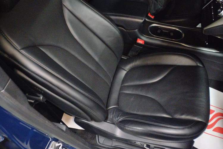 Used Lincoln MKC 2019 2.0T Two-Wheel Drive Zunya Version China VI Standard