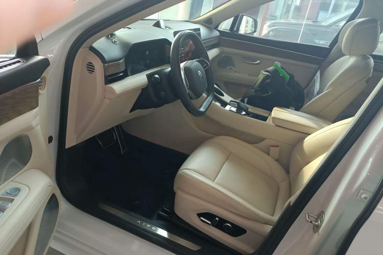 Used Hima AITO M5 2022 Range-Extended Rear-Drive Standard Version
