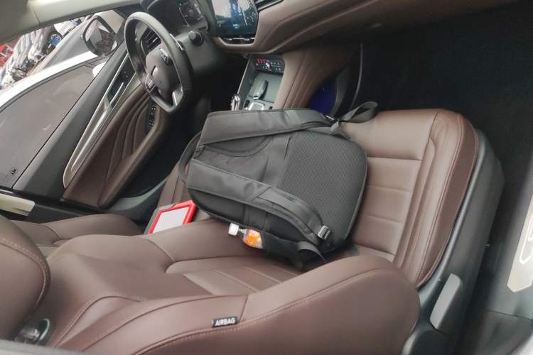 Used Haval F7 2019 1.5T Two-Wheel-Drive i-Type China VI Standard
