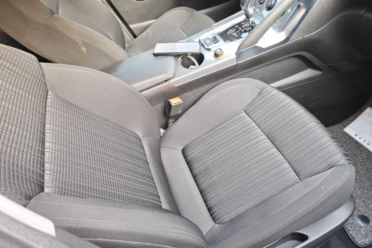 Used Peugeot 3008 2016 1.6THP Automatic Classic Edition
