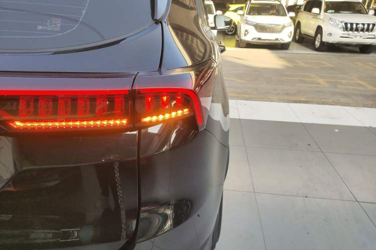 Used JETOUR X70 PLUS 2023 1.5T DCT Brave PLUS 5-Seater