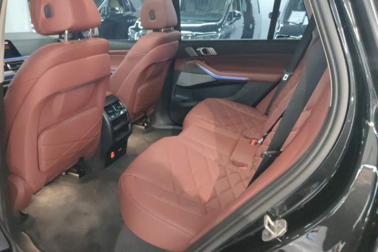 Used BMW X5 2022 Restyled xDrive 30Li Luxury Version M Sport Package