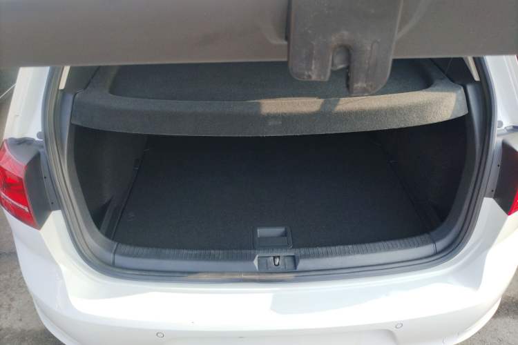 Used Volkswagen Golf 2015 1.4TSI Automatic Comfort Model
