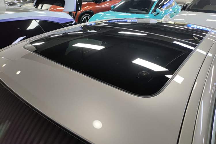 Used BMW 5 Series New Energy 2019 530Le Luxury Package
