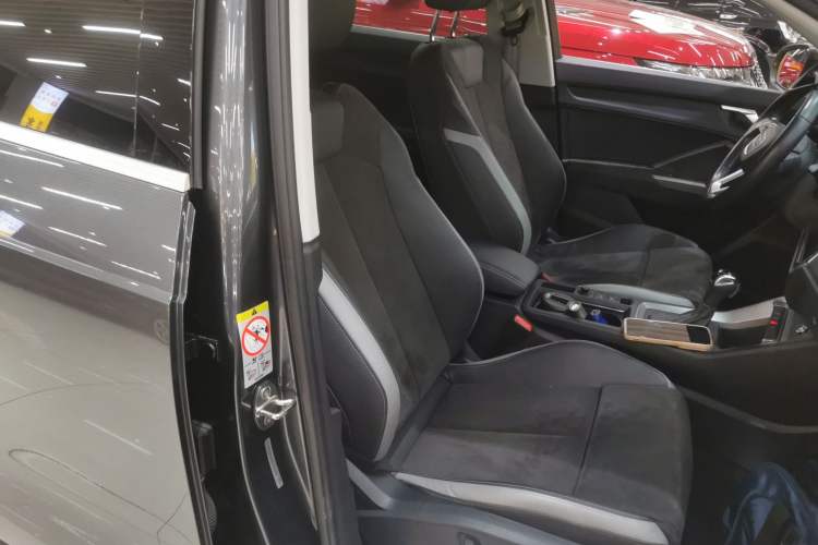 Used Audi Q3 2022 35 TFSI Progressive Dynamic Edition
