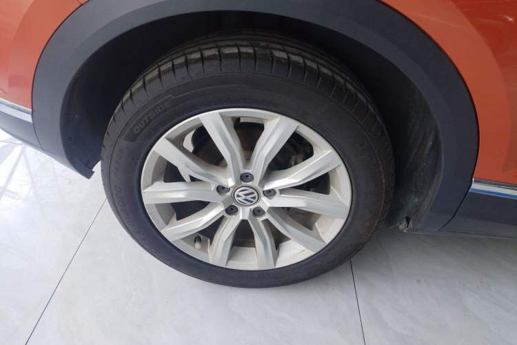 Used Volkswagen T-ROC 2019 230TSI DSG Two-Wheel-Drive Advanced Version China VI Standard