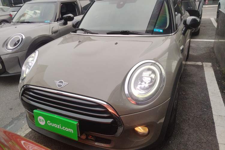 Used  MINI 2018 1.5T COOPER Classic Edition

