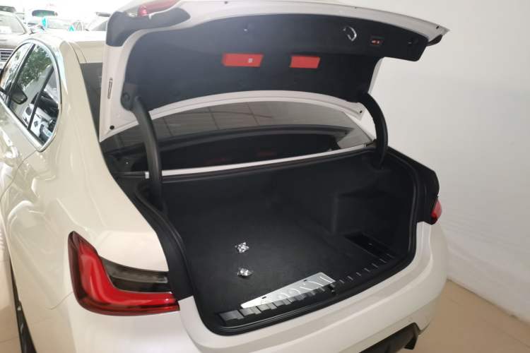 Used BMW 3 Series 2025 325Li M Sport Package
