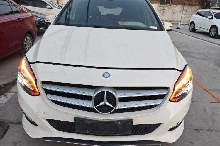 Used Mercedes-Benz B-Class 2015 B 200 Fashion Model
