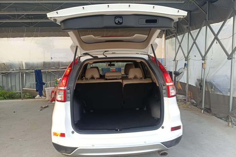 Used Honda CR-V 2016 2.0L two-wheel drive Urban Edition
