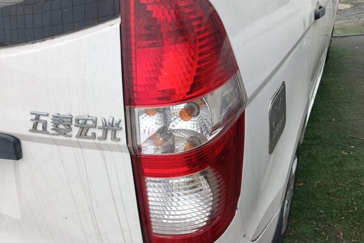 Used Wuling Hongguang 2014 1.5L Base Version
